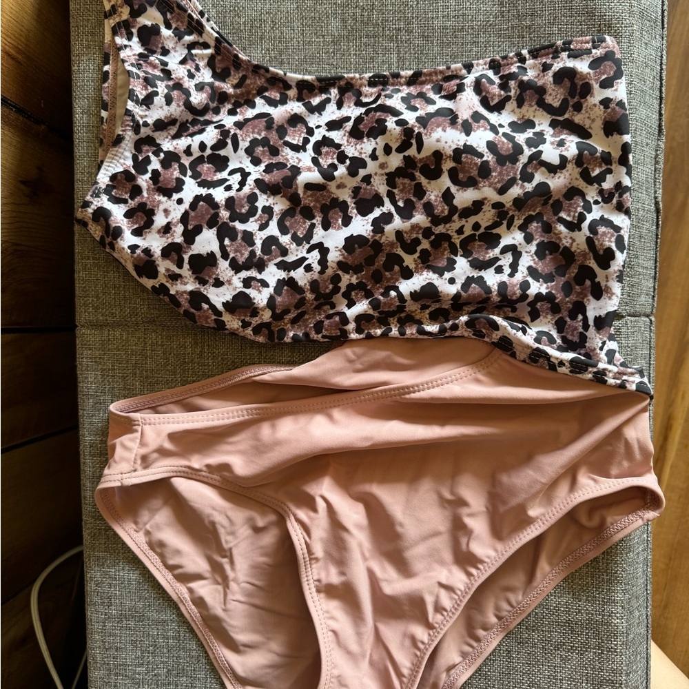 Leopard Print One-Piece Swimsuit with Pink Bottoms